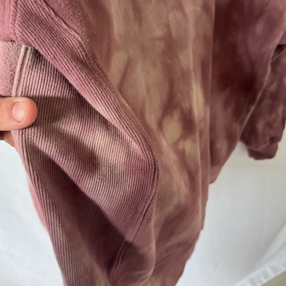 NWOT Aritzia Tna Cozyaf Mega Crew | size 2 - Picture 3 of 12